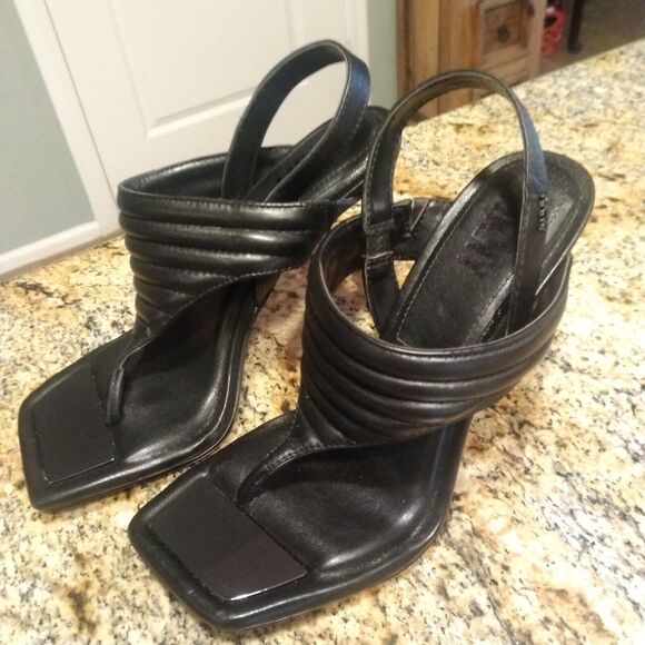 DKNY Black Ralia Platform Double Padded Strap Slip On Stiletto Heels Womens 7.5 - Picture 2 of 11